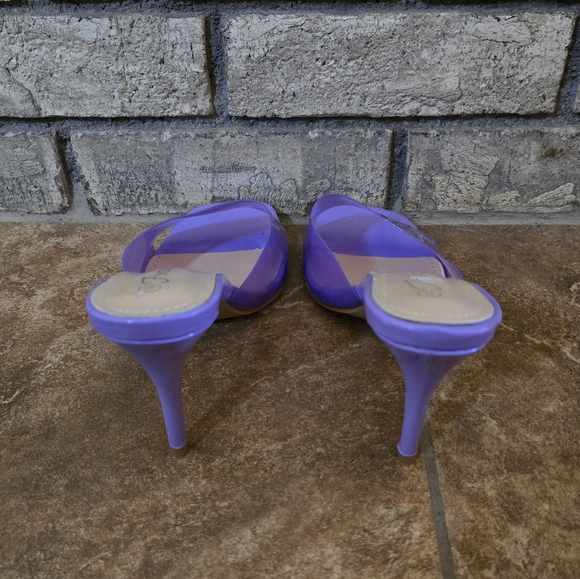 Amethyst | FOREVER | Crest Kitten Heels - Picture 4 of 5